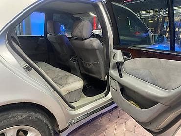 honda e: Mercedes-Benz E-Class: 1995 г., 2.2 л, Механика, Бензин, Седан — 10