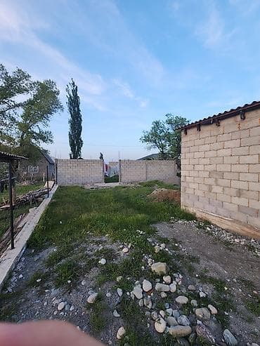 Кыймылсыз мүлк: Продаётся одноэтажный дом с участком. в Сокулуке Описание: - — 7