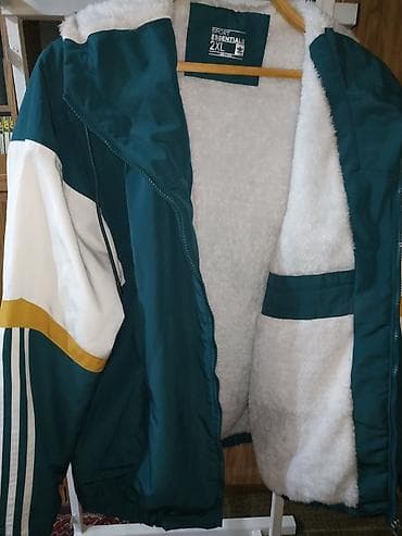 Головные уборы: Куртка с капюшоном Sport Essentials 2XL (adidas на груди). - Размер — 1