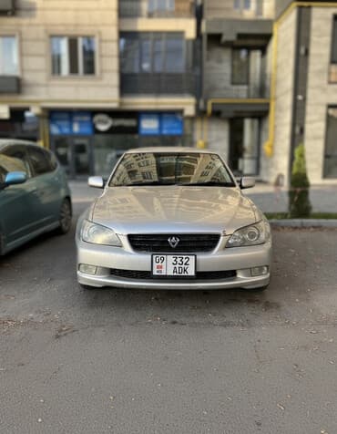 авто в рассрочку с первоначальным взносом: Toyota Altezza: 2002 г., Автомат, Бензиновая, Универсал — 1