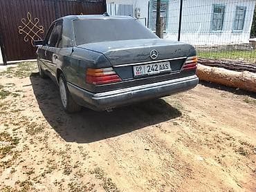 е34 1995: Mercedes-Benz W124: 1992 г., 2 л, Бензин, Седан — 3