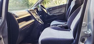 мусо 2: Honda Stream: 2002 г., 2 л, Автомат, Бензин, Минивэн — 8