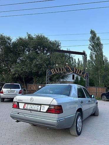 Продажа авто: Mercedes-Benz W124: 1993 г., 2.2 л, Механика, Бензин, Седан — 7