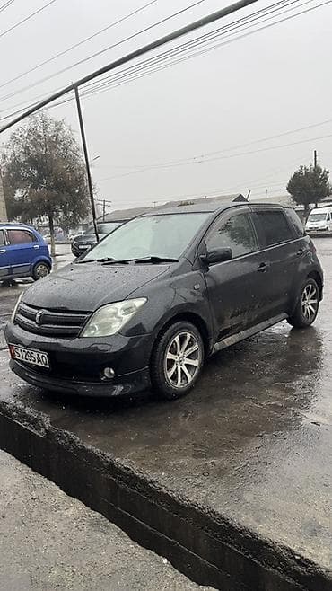 Toyota Ist: 2004 г., 1.3 л, Автомат, Бензин, Хэтчбэк
