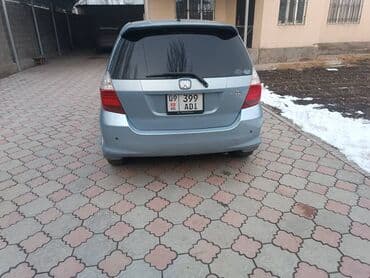Паркет: Honda Fit: 2005 г., 1.3 л, Вариатор, Бензин, Хетчбек — 3