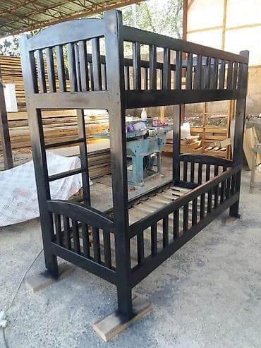 2х ярустные кровати: Продаётся двухъярусный кровать(сосна).(Размер высота 1.80см длина — 4