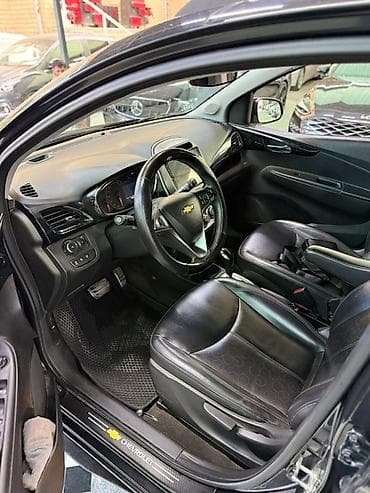 opel astra gtc: Chevrolet Spark: 2015 г., 1 л, Автомат, Бензин, Хэтчбэк — 3