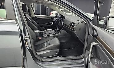 Volkswagen Jetta: 2022 г., Автомат, Бензин, Седан — 8