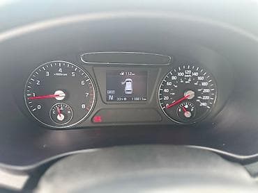 авто телефон: Kia Sorento: 2019 г., 2.4 л, Автомат, Бензин, Внедорожник — 10