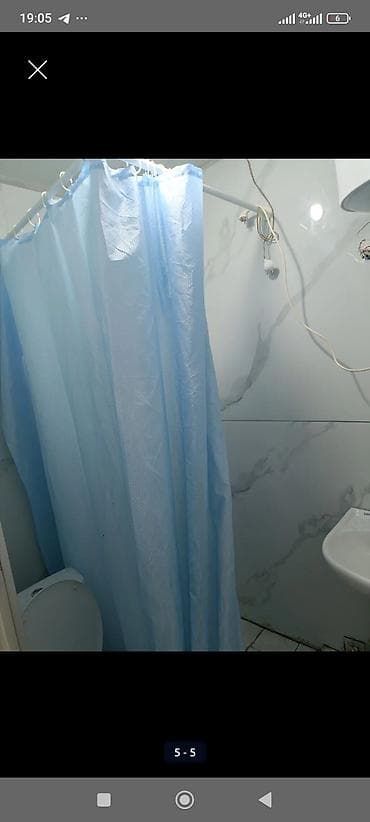 osh flat: В районе востока-5 В частном секторе Сдаётся небольшая студия/комната — 4