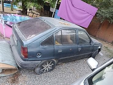 mini coper: Opel Kadett: 1985 г., 1.5 л, Механика, Бензин, Хэтчбэк — 4