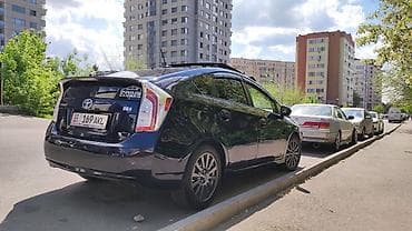 bye e5: Toyota Prius: 2015 г., 1.8 л, Вариатор, Гибрид, Хэтчбэк — 4