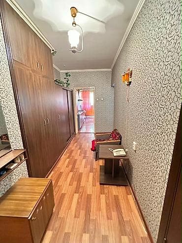 Недвижимость: 2 комнаты, 63 м², Индивидуалка, Золотой квадрат Индивидуалка, 2 этаж, Старый ремонт — 3
