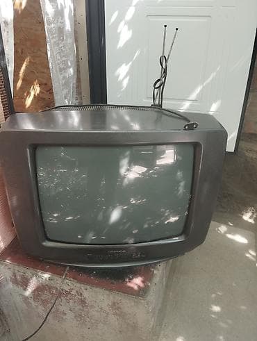 айфон икс с: 2 Телевизора Daewoo (кинескопный, диагональ около 21–25"). Рабочие — 1