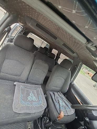 Продажа авто: Hyundai H-1: 2000 г., 2.5 л, Механика, Дизель, Минивэн — 6