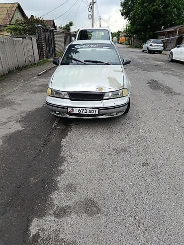 Daewoo Nexia: 2007 г., 1.6 л, Механика, Бензин, Седан