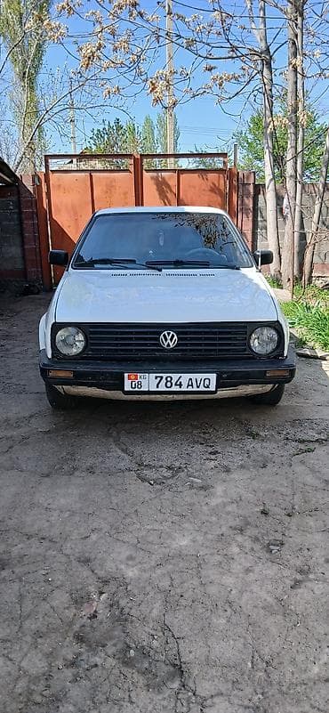 Volkswagen Golf: 1987 г., 1.8 л, Механика, Бензин, Хэтчбэк