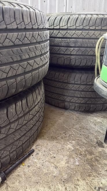 26560r18: Шины 265 / 60 / R 18, Комплект, Внедорожные (АТ/МТ), Michelin — 1