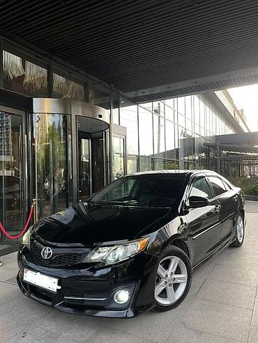Toyota Camry: 2014 г., 2.5 л, Автомат, Бензин, Седан