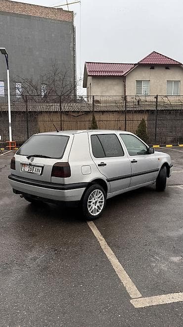 passat b7: Volkswagen Golf: 1993 г., 1.8 л, Механика, Бензин, Хэтчбэк — 5