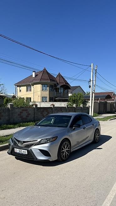 Toyota Camry: 2020 г., 2.5 л, Автомат, Бензин, Седан