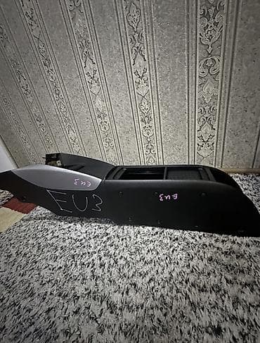 i vtec: Подлокотник Honda, Б/у — 1