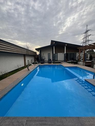 iphone iphone: Сауна | Бассейн — 1