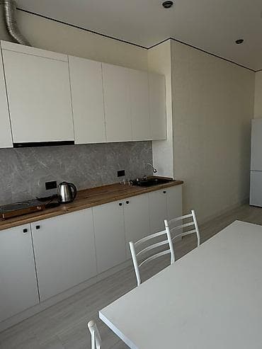 долгосрочная аренда студии: 1 комната, Люкс, элитка, Восток-5 мкр, Душевая кабина, Постельное белье, Кондиционер — 2