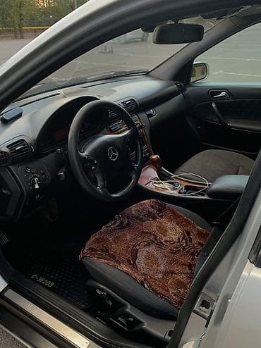 мерседес авто: Mercedes-Benz C-Class: 2001 г., 2.2 л, Автомат, Дизель, Универсал — 9