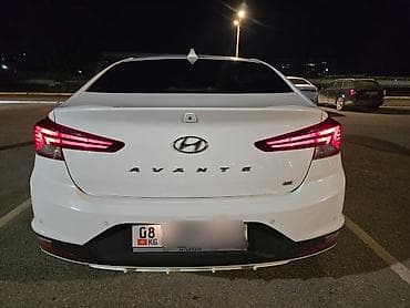 Hyundai Avante: 2018 г., 1.6 л, Вариатор, Бензин, Седан