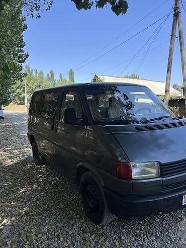 Volkswagen Transporter: 1991 г., 2 л, Механика, Бензин, Бус — 3