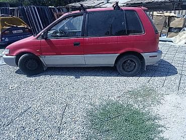k 8: Mitsubishi Space Runner: 1991 г., 1.8 л, Механика, Бензин, Минивэн — 2