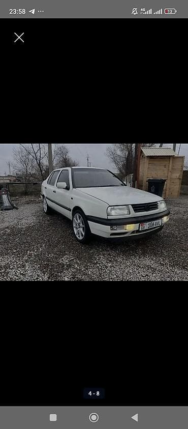 Продажа авто: Volkswagen Vento: 1994 г., 2 л, Механика, Бензин, Седан — 4