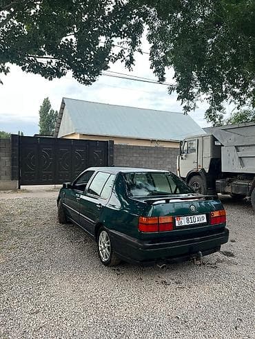Унаа: Volkswagen Vento: 1995 г., 1.8 л, Кол менен иштөөчү, Бензин, Седан — 5