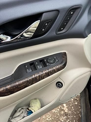 спец машина: GMC Acadia: 2020 г., 3.6 л, Автомат, Бензин, Внедорожник — 5