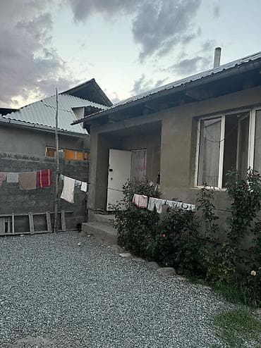 без ремонта: Собственник!!! Продаю дом в ж/м Ак-Ордо2 по улице Сары-Жаз, Вверх от — 8