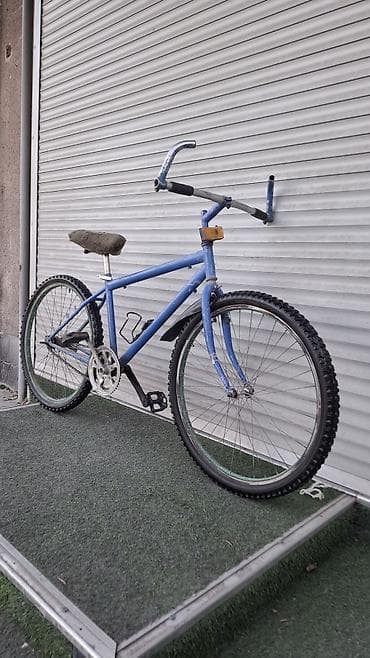 Шоссейные велосипеды: Городской/кроссовый велосипед с удобной геометрией рамы и прямым — 1