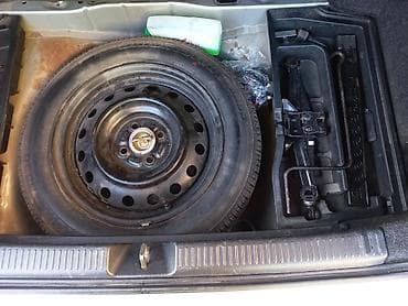 subaru forester sf5: Toyota Corolla: 2005 г., 1.6 л, Автомат, Бензин, Хэтчбэк — 10