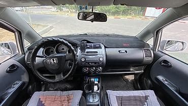Honda Jazz: 2004 г., 1.3 л, Автомат, Бензин, Хэтчбэк — 5