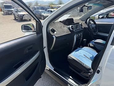 Транспорт: Toyota Ist: 2002 г., 1.5 л, Автомат, Бензин, Хэтчбэк — 7