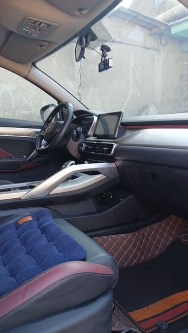 дом на колесох: Geely Coolray: 2020 г., 1.4 л, Робот, Бензин, Кроссовер — 6