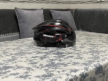 очки оптические: Шлем BikeBoy черно красного цвета, с магнитнымы линзами — 2