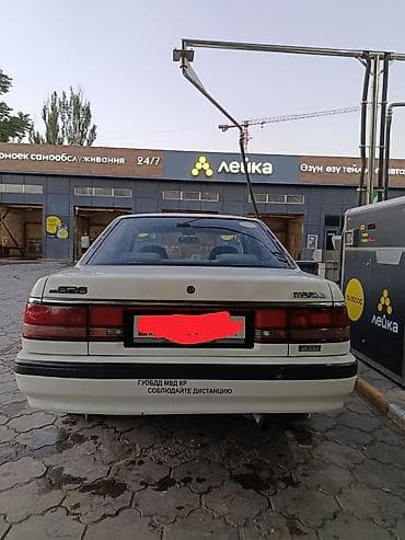 крути шторм: Mazda 626: 1988 г., 2 л, Механика, Бензин, Седан — 2