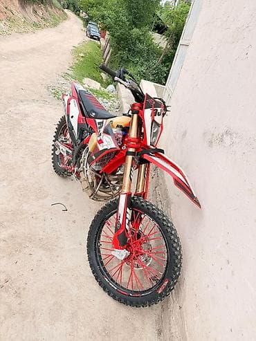зеркало большие: Эндуро 250 куб. см, Бензин, Взрослый — 4