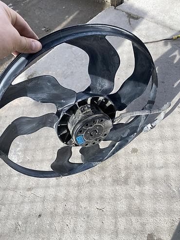 toyota 4ranner: Вентилятор Kia 2019 г., Новый, Оригинал — 2