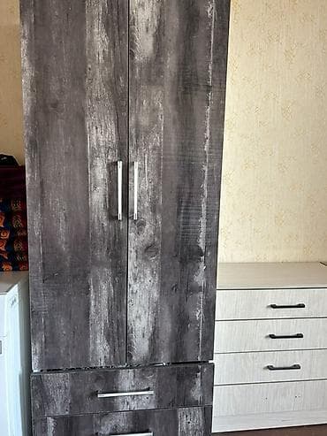 Шифоньер, шкаф для одежды, Прямой, ЛДСП at lalafo.kg Шифоньер, шкаф для одежды, Прямой, ЛДСП