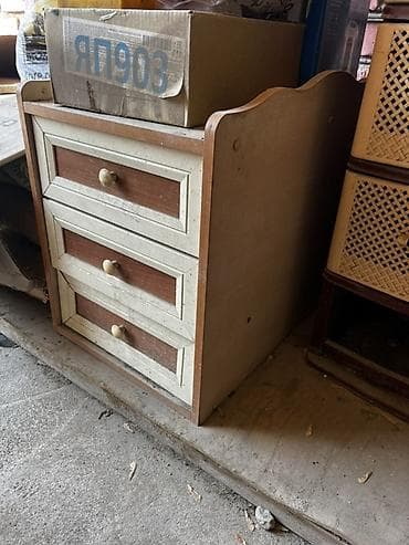 Прикроватная тумба, Без зеркала, ЛДСП at lalafo.kg Прикроватная тумба, Без зеркала, ЛДСП