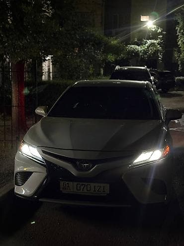 Toyota Camry: 2019 г., 2.5 л, Автомат, Бензин, Седан