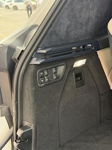 x 7: BMW X7: 2021 г., 4.4 л, Автомат, Бензин, Внедорожник — 2