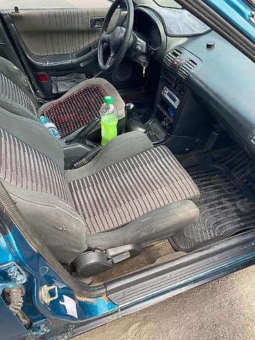 бензин сатылат: Mazda 323: 1994 г., 1.6 л, Кол менен иштөөчү, Бензин, Хетчбек — 3